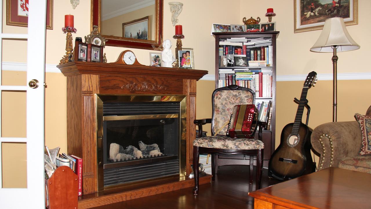 Arkadia Eastman B&B Bagian luar foto